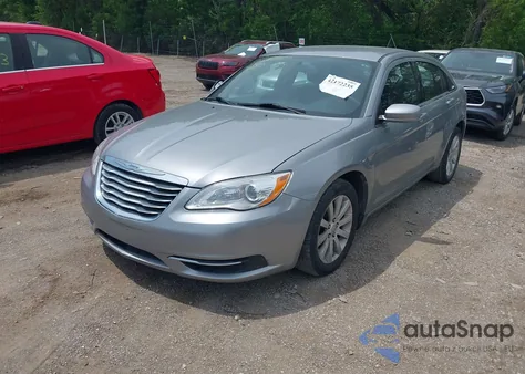 2013 Chrysler 200 Touring from USA, damaged, VIN 1C3CCBBB5DN512686